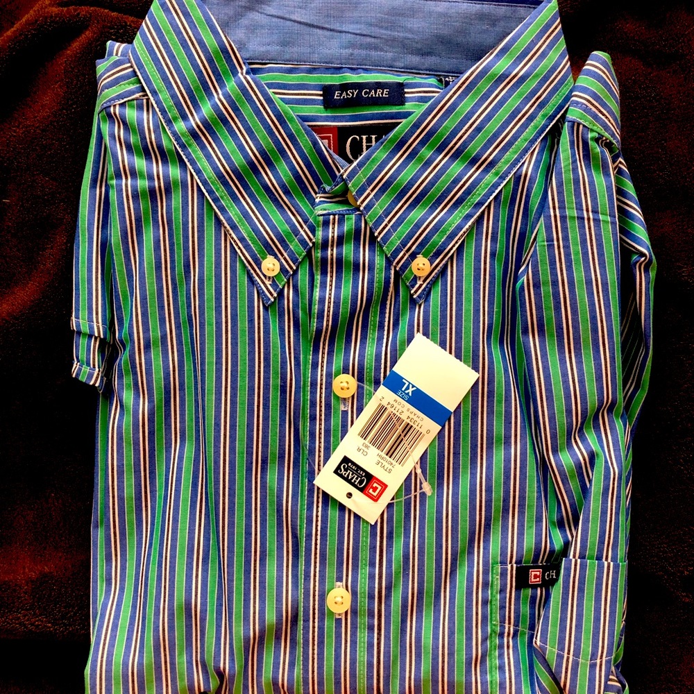 Chaps button down collar men’s shirt.